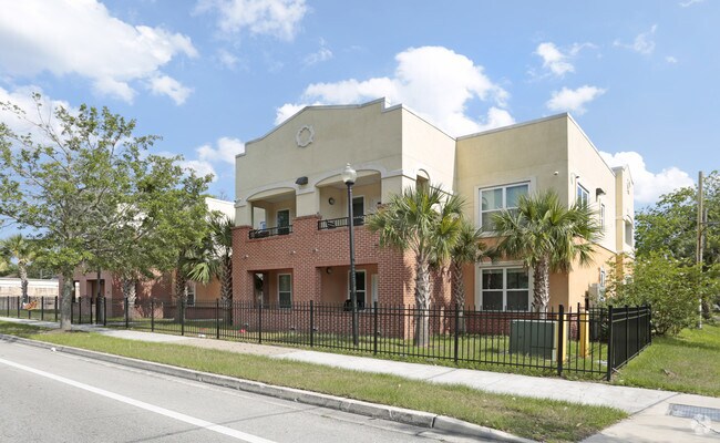 Foto del edificio - Dozier Apartments