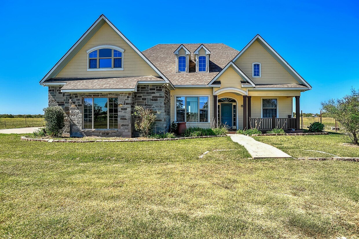 2003 Old Southmayd Rd, Sherman, TX 75092 House for Rent in Sherman