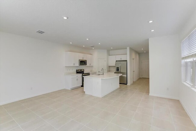 Building Photo - 8449 Lunar Skye St