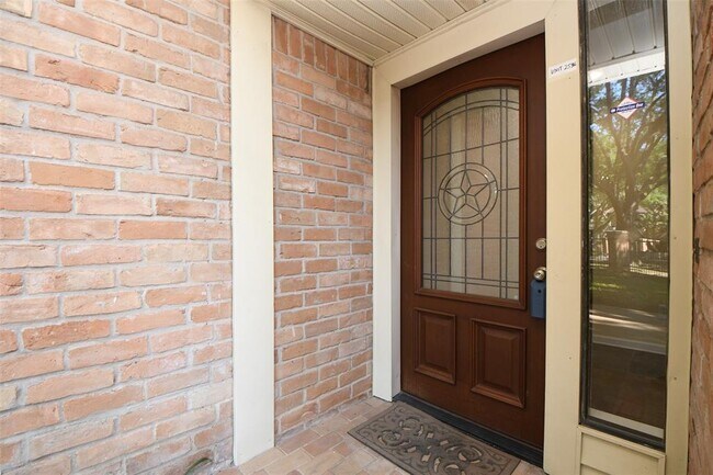 Foto del edificio - 2596 Bering Dr