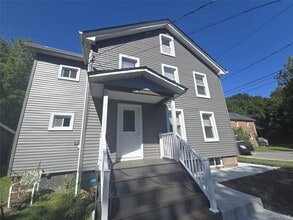 Building Photo - 100 Valley Ave