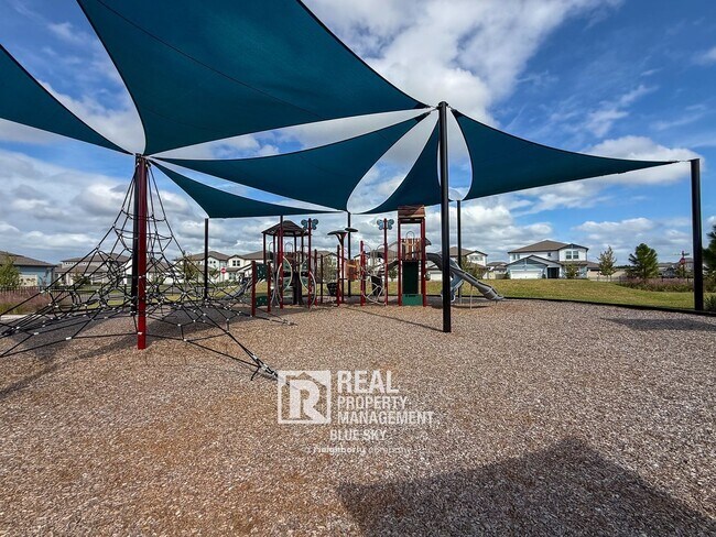 Foto del edificio - 20949 Cherry River Rd