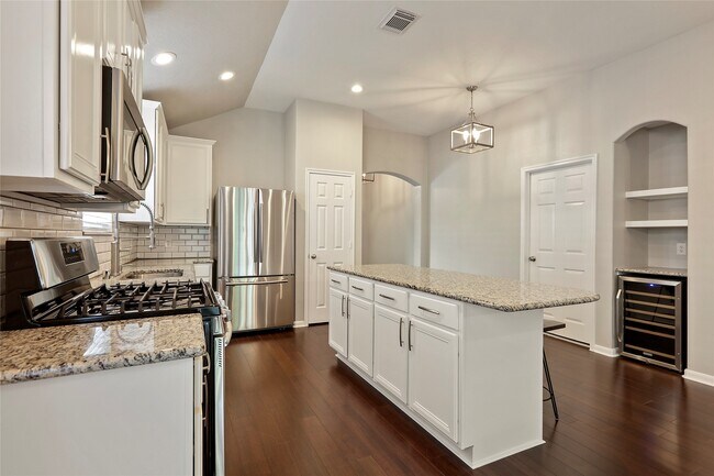Foto del edificio - 2362 Keegan Hollow Ln