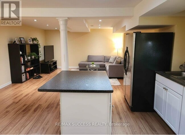 Building Photo - 5854 Delle Donne Dr