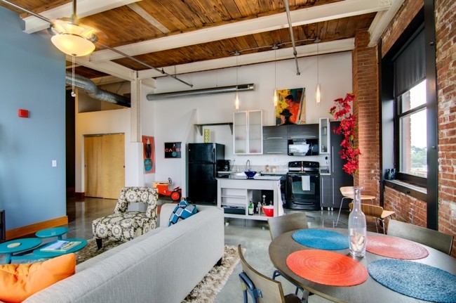 Interior Photo - Windows Lofts (Residential)