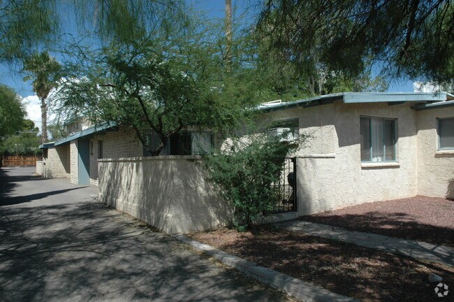 Foto del edificio - 2923-2941 E 10th St