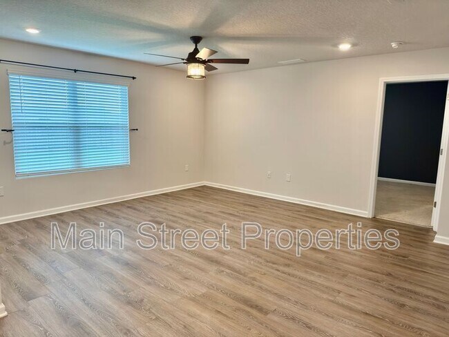 Foto del edificio - 5260 Peach Dr