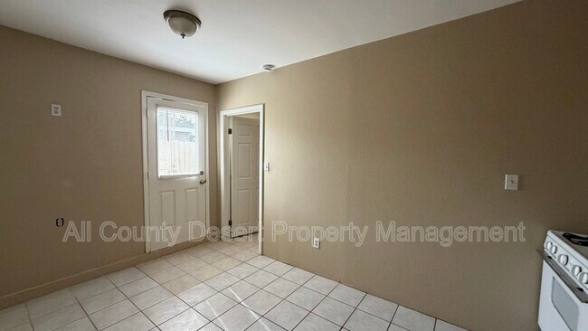 Foto del edificio - 43714 Aztec St