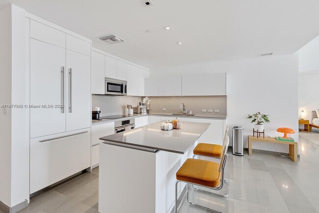 Foto del edificio - 88 SW 7th St