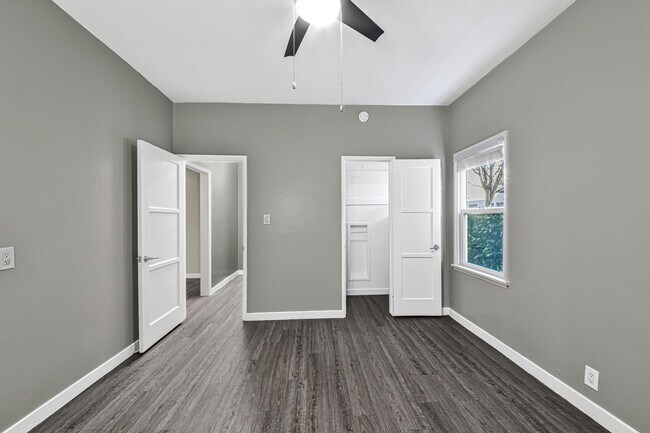 Foto del edificio - 2010 Pine Ave