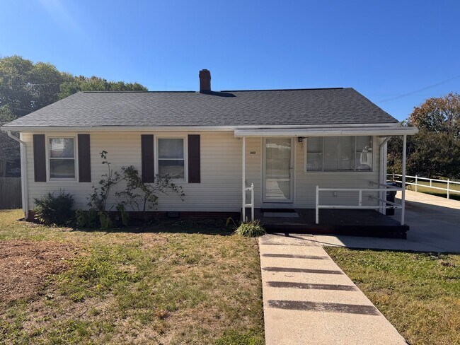 Foto del edificio - Freshly Updated 3Bedroom One Story Home
