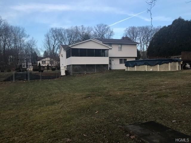 Foto del edificio - 22 Rockwood Dr