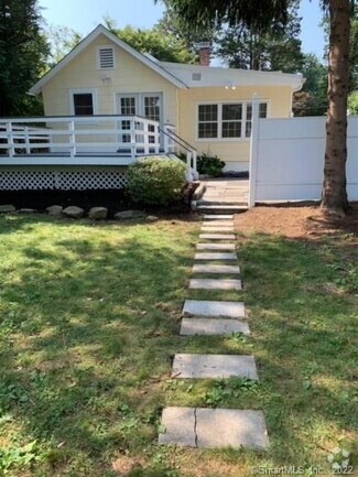 Building Photo - 28 Treadwell Ave