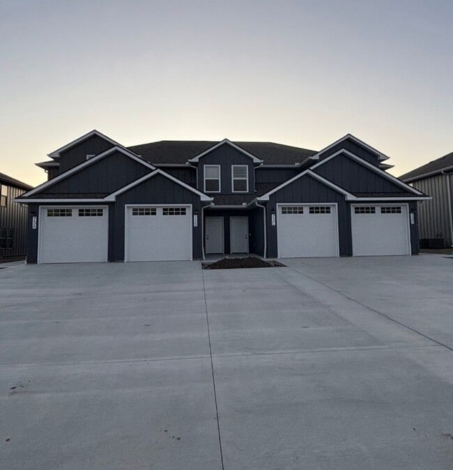 Building Photo - 91 SE 381st Rd