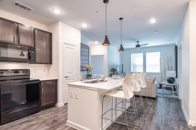 2HAB, 1BA - 966 ft² - McKee City Living