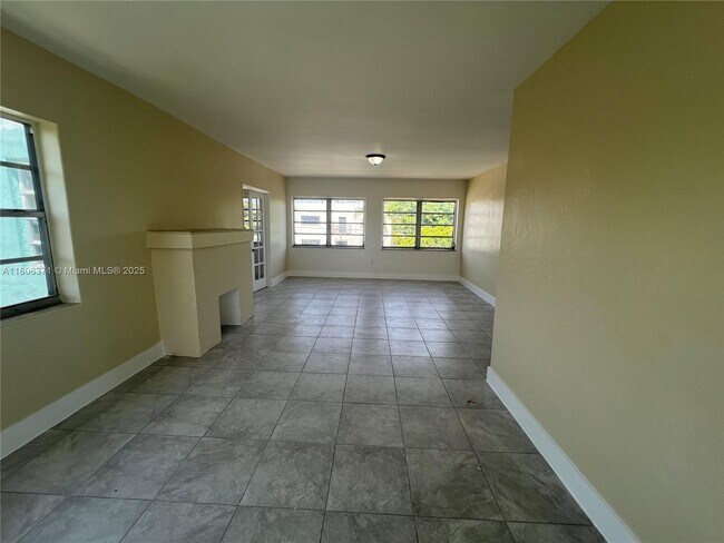Foto del edificio - 1104 SW 12th Ct