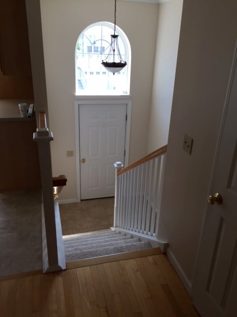 Front entry - 2680 Hartford Ave