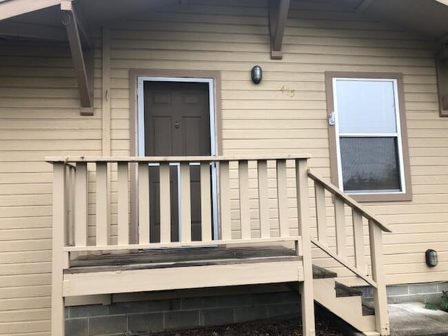 Building Photo - 475 Scenic Dr