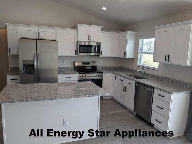 Energy Star Appliances - 7583 Castleberry Ter