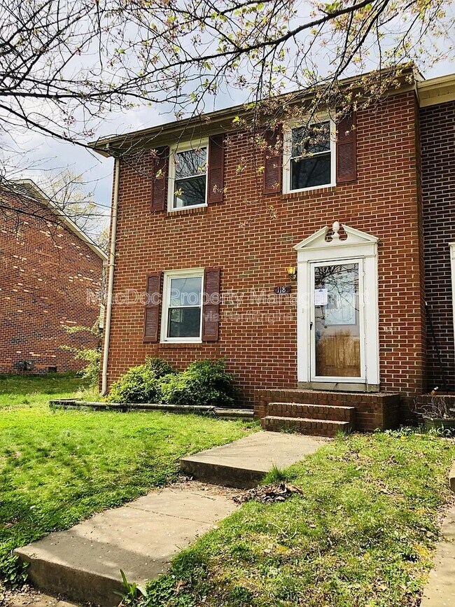Foto del edificio - 118 Farrell Ln