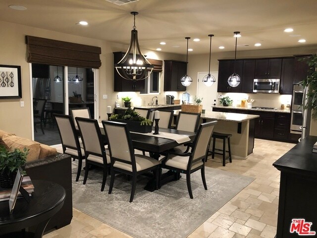 Building Photo - 43917 Catsue Pl