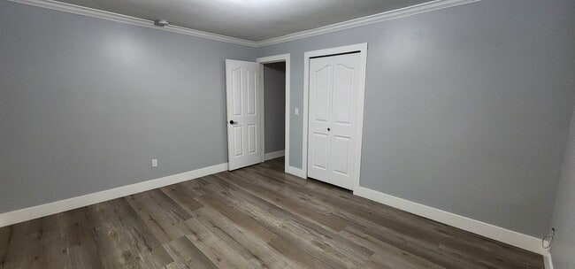 Building Photo - 12455 72 Av