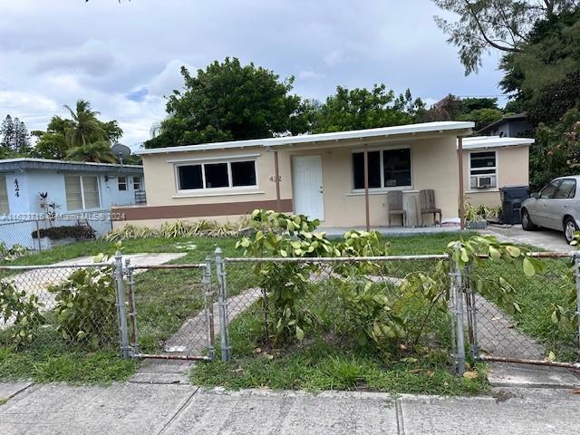 Primary Photo - 422 S 24th Ave