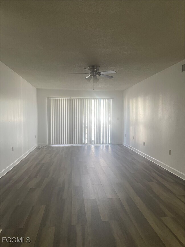 Foto del edificio - 3706 Broadway