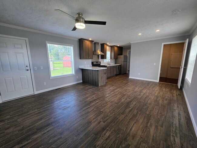 Building Photo - 3610 Pinoak St