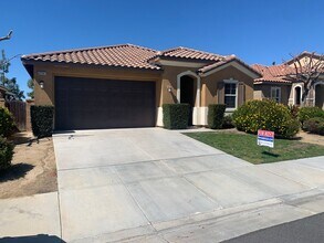 Building Photo - 42947 Beamer Ct