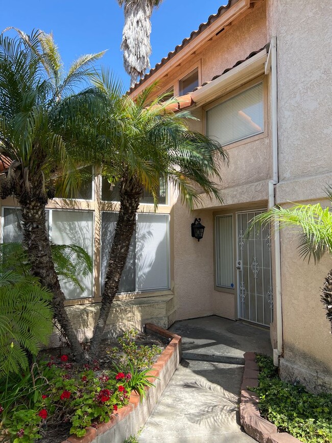 Building Photo - Rancho Del Oro, Single Family Home