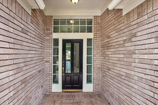 Building Photo - 26 Millport Dr