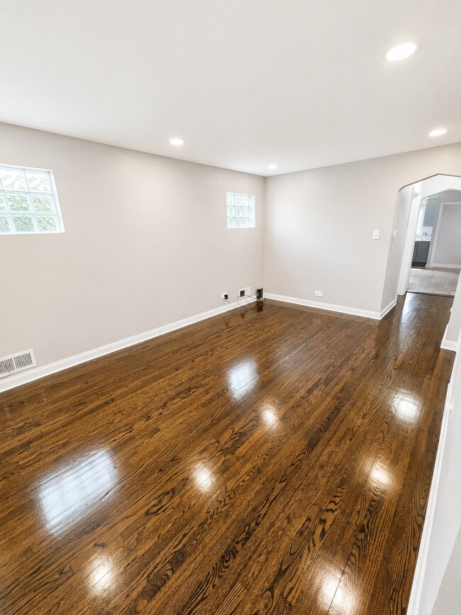 Sala de estar - 12552 S Yale Ave