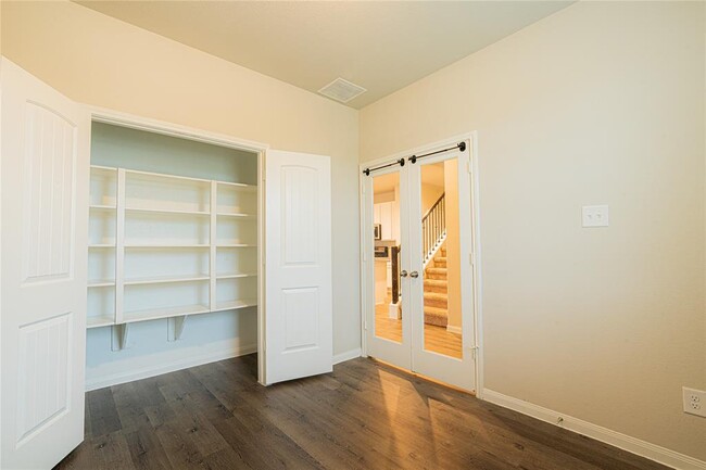 Building Photo - 24918 Adami Veduta Ct