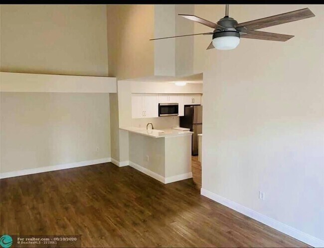 Foto del edificio - 7912 Sonoma Springs Cir