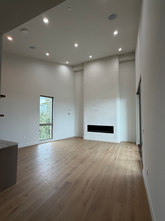 Building Photo - 11835 Tennessee Pl