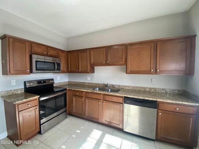 Foto del edificio - 2671 Forbes St