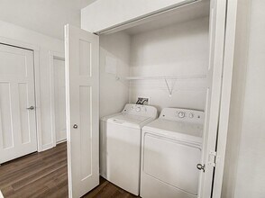 Building Photo - The Grove Apartment Homes