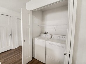 Building Photo - The Grove Apartment Homes