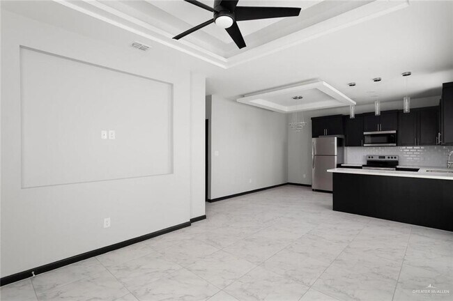 Building Photo - 12 S Xanthia St