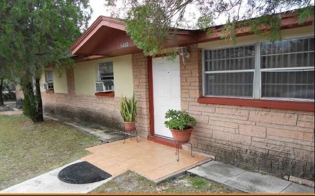 Primary Photo - 6408 N Church Ave