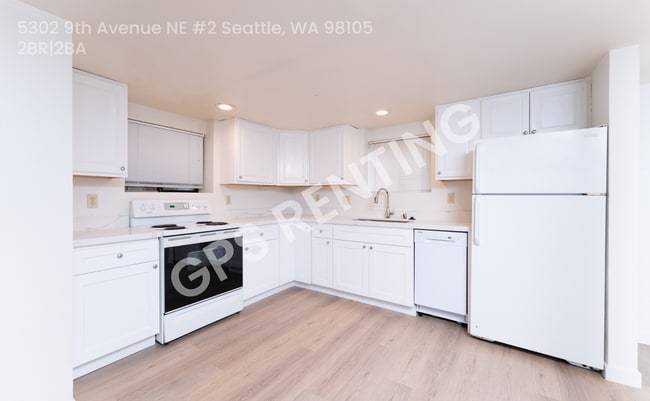 Building Photo - 5302 9th Ave NE