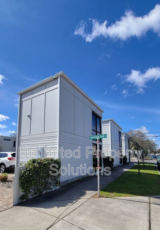 Building Photo - 913 Container Park Lane