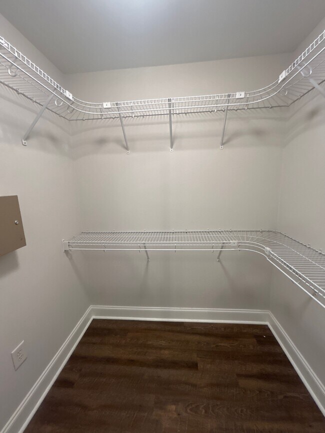 Foto del edificio - 3825 Cherokee Woods Way