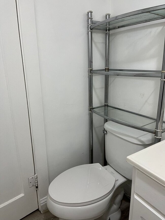 Building Photo - 1 bedroom/1 bath basement apartment in Elko