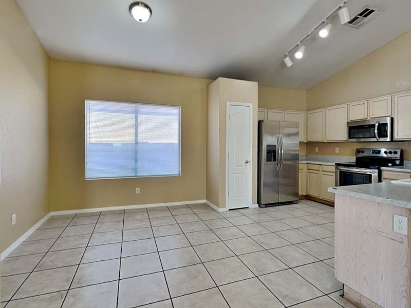 Primary Photo - 7033 W Villa St
