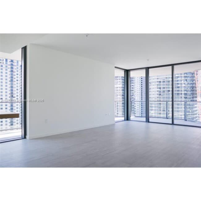Foto del edificio - 1000 Brickell Plz