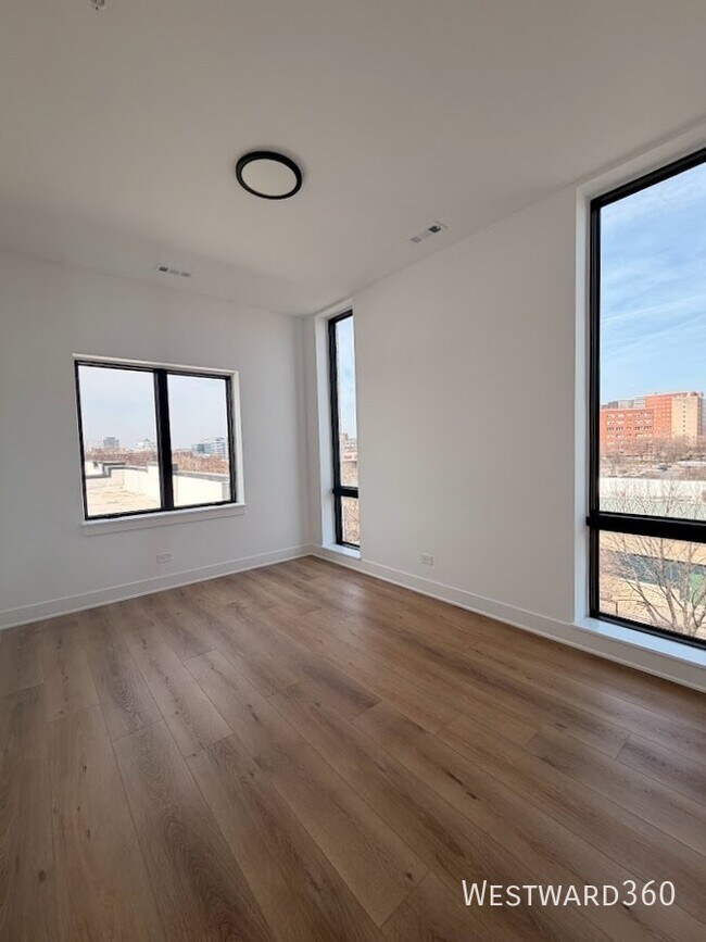 Foto del edificio - 1320 S Ashland Ave