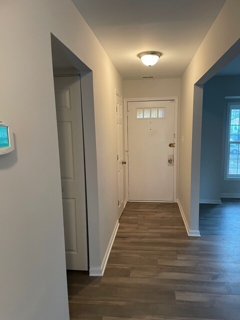 Foto del edificio - 1492 Chatham Ct