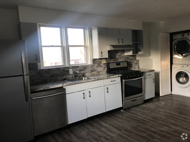 Building Photo - 1026 S Beechfield Ave